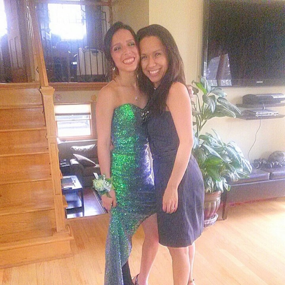 Prom dress - Picture 3 of 3